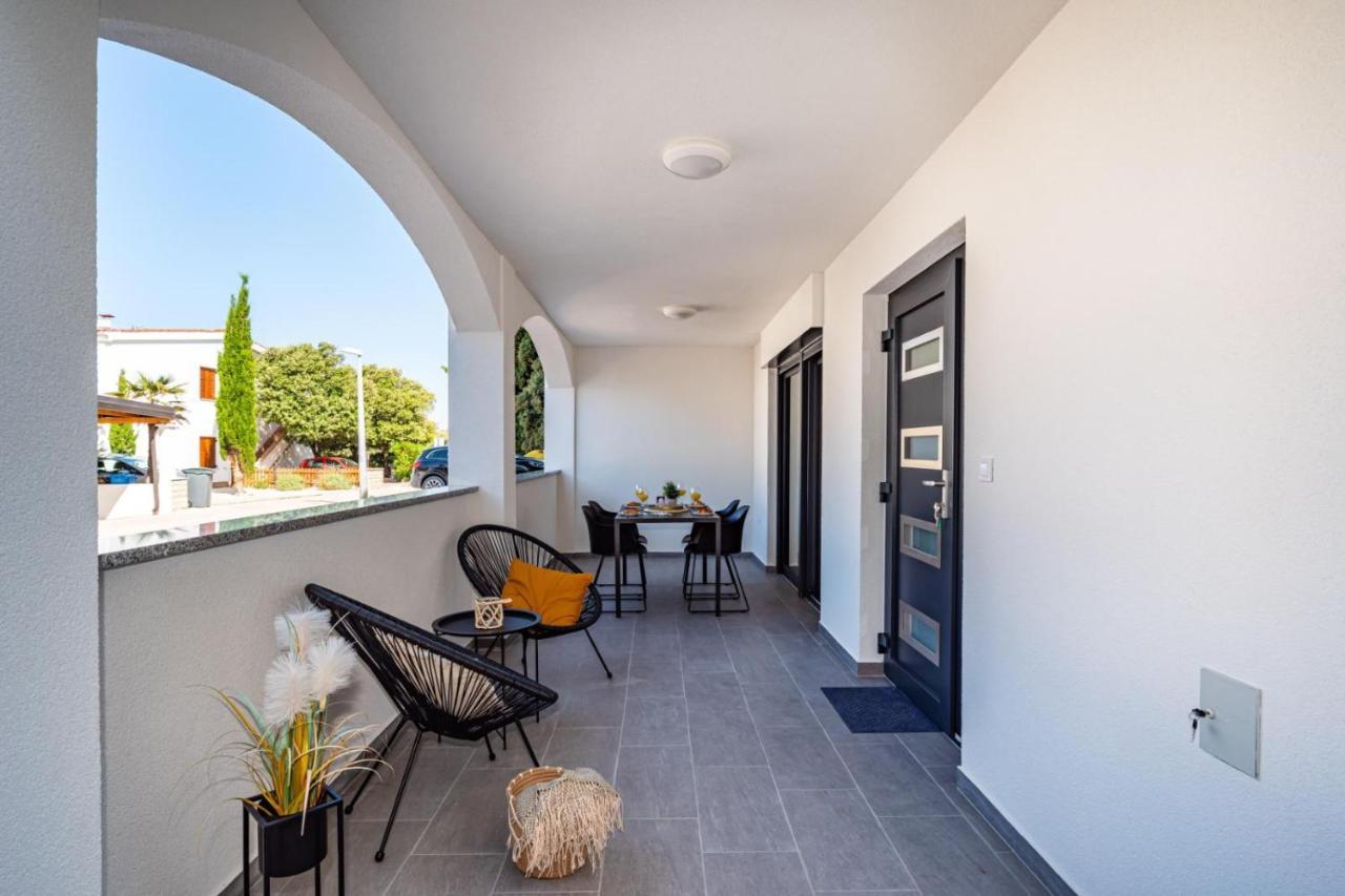 Villa Marta Mandre Exterior photo