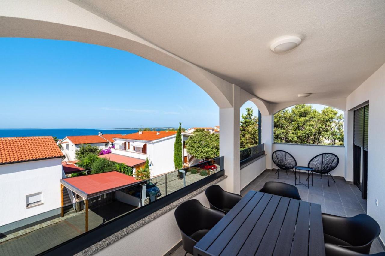 Villa Marta Mandre Exterior photo